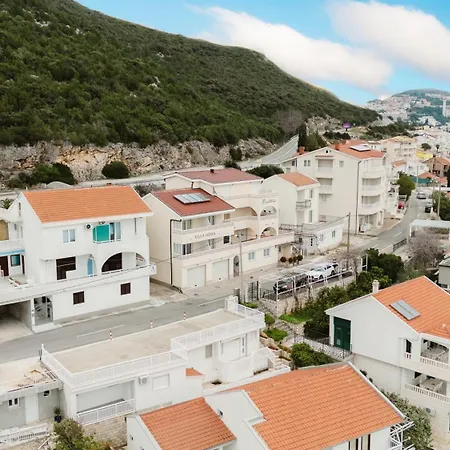 Hema Apartman *