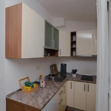 Apartament Hema *